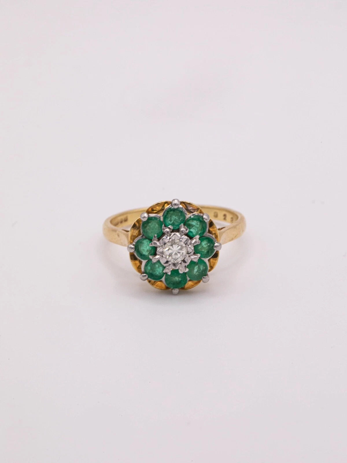 Vintage 18 ct Gold Ring with Emerald and Diamonds Size N half
