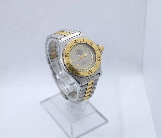 vintage ladies tag watch in silver colour